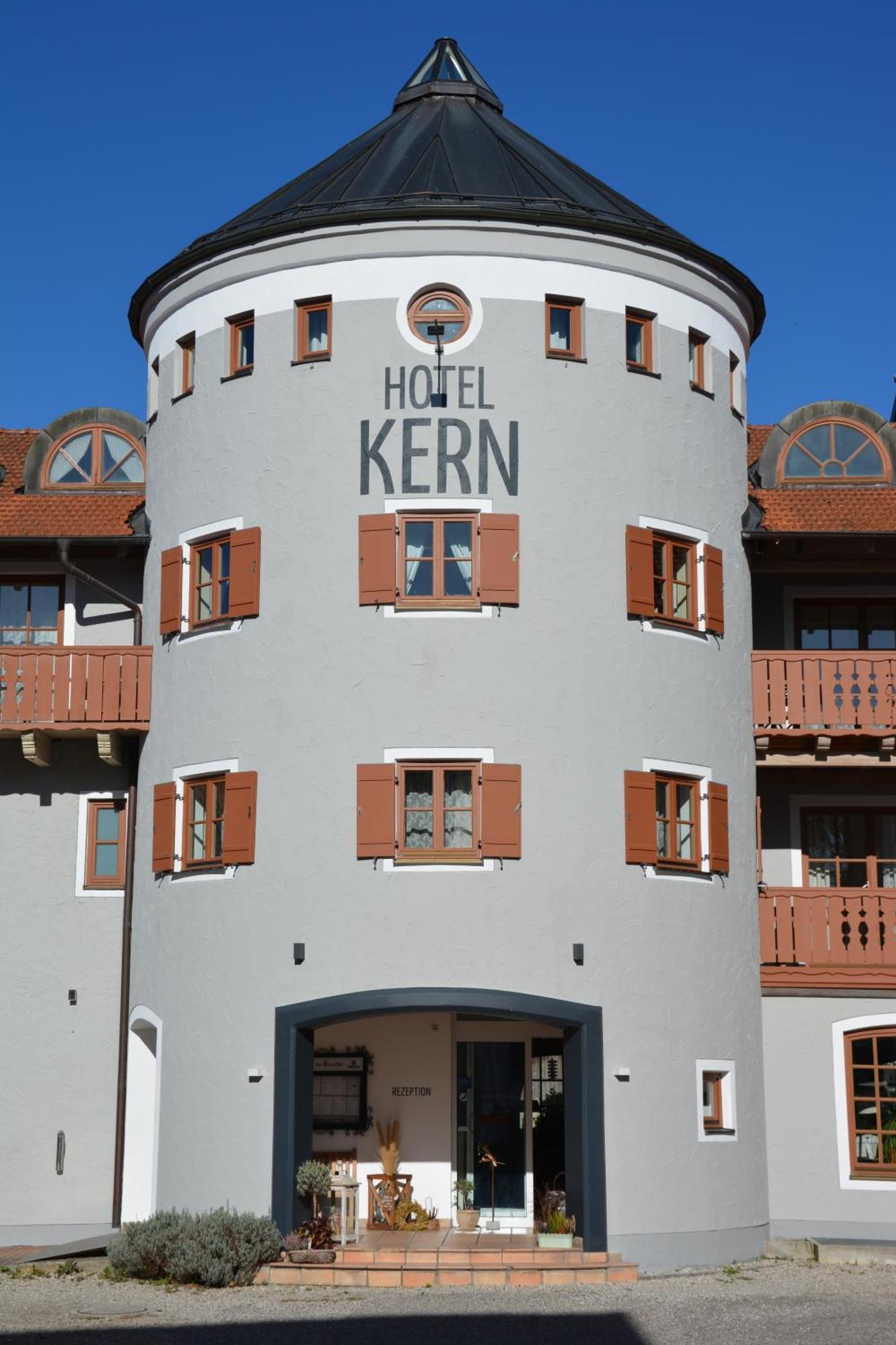 Hotel Garni Kern Halfing المظهر الخارجي الصورة